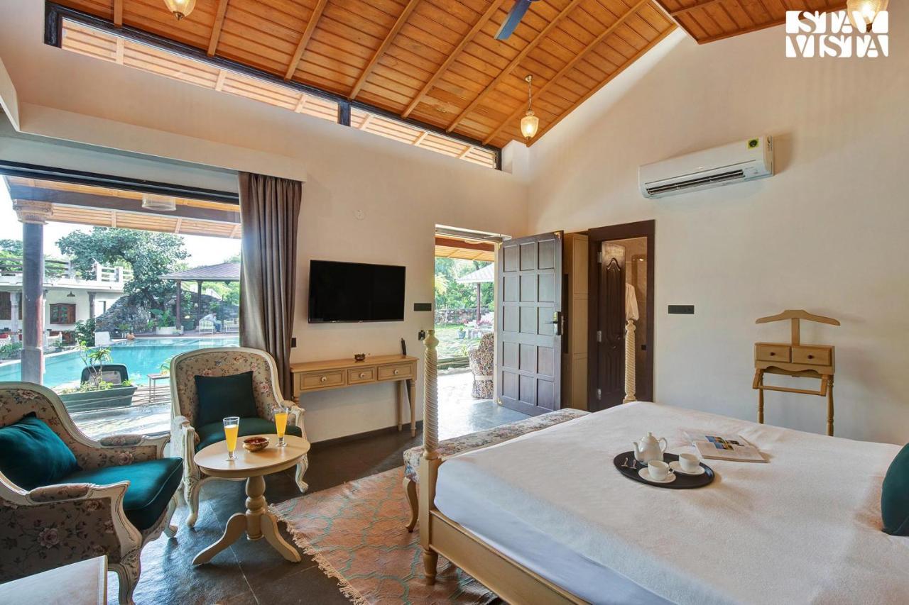 Stayvista'S The Earthen Boutique - City Escape With Spacious Pool, Terrace, Lawn & Indoor-Outdoor Games Udaipur Exterior photo