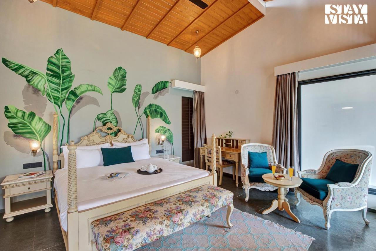 Stayvista'S The Earthen Boutique - City Escape With Spacious Pool, Terrace, Lawn & Indoor-Outdoor Games Udaipur Exterior photo