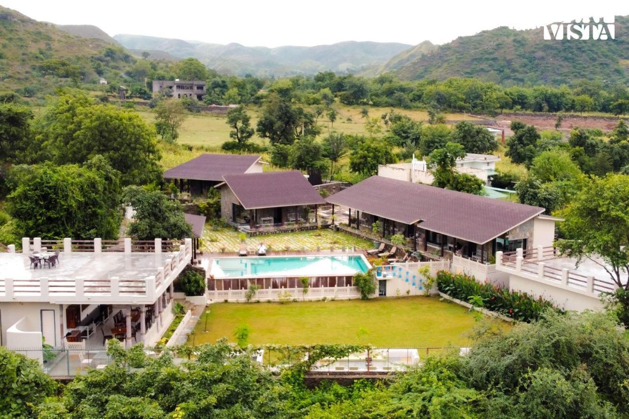 Stayvista'S The Earthen Boutique - City Escape With Spacious Pool, Terrace, Lawn & Indoor-Outdoor Games Udaipur Exterior photo