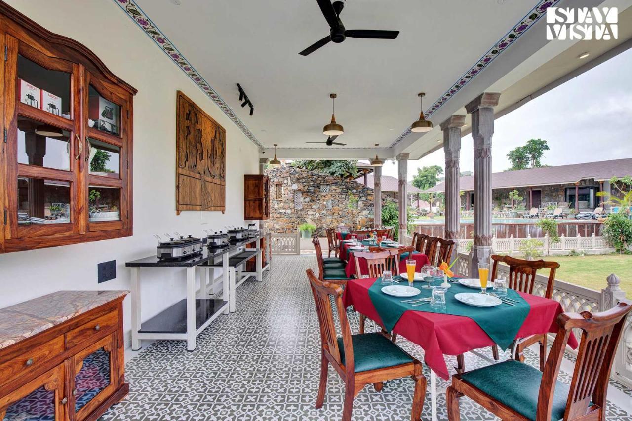 Stayvista'S The Earthen Boutique - City Escape With Spacious Pool, Terrace, Lawn & Indoor-Outdoor Games Udaipur Exterior photo