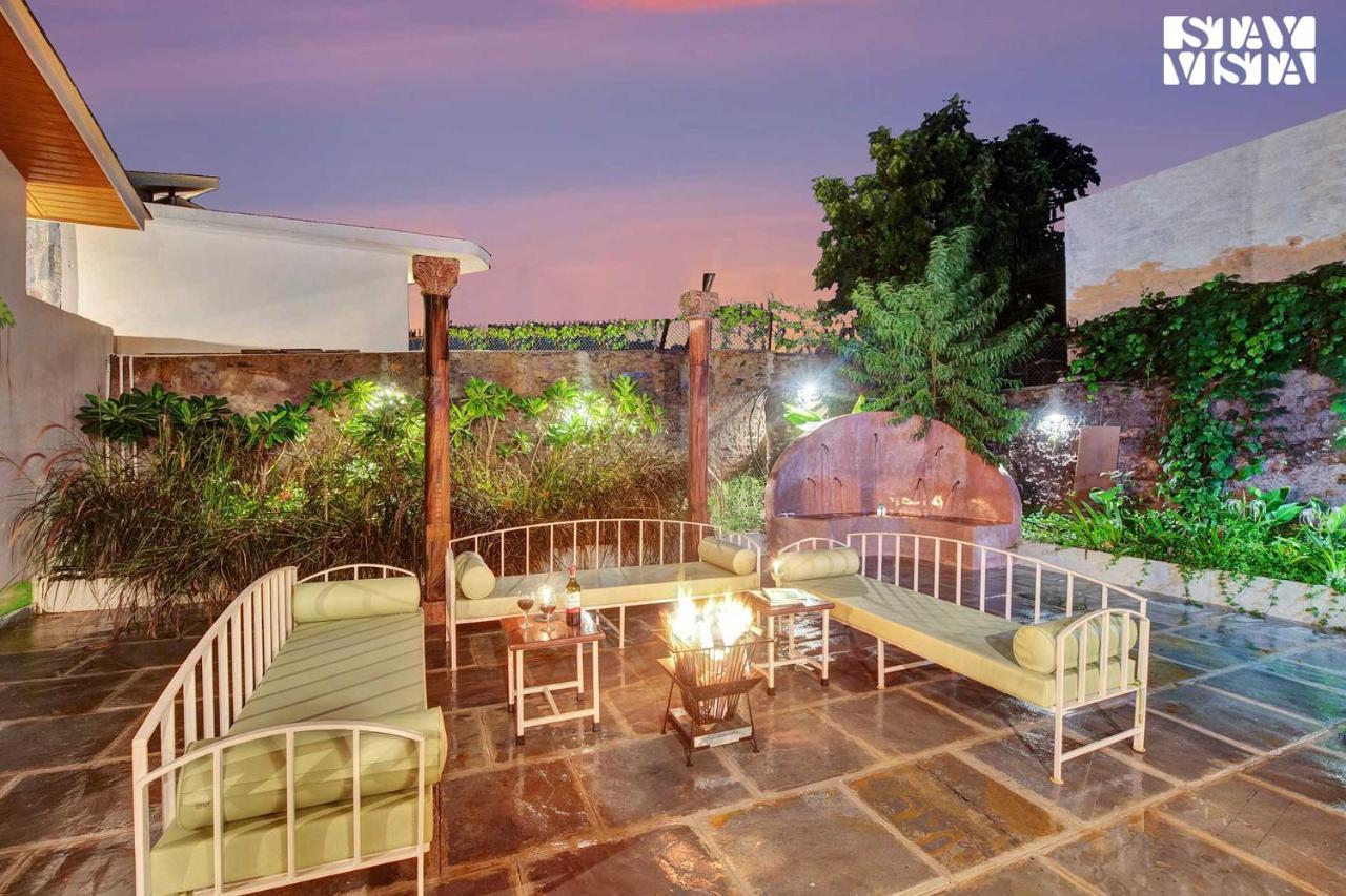 Stayvista'S The Earthen Boutique - City Escape With Spacious Pool, Terrace, Lawn & Indoor-Outdoor Games Udaipur Exterior photo