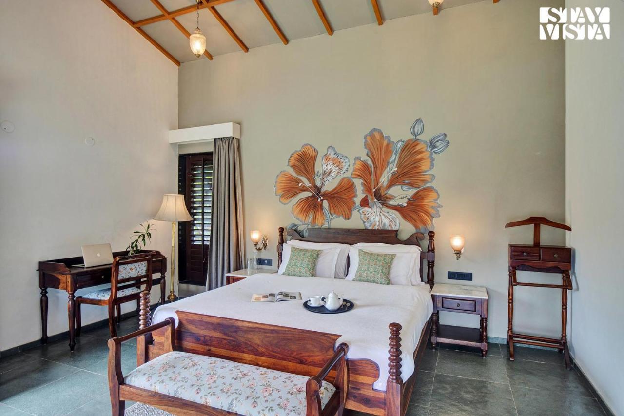 Stayvista'S The Earthen Boutique - City Escape With Spacious Pool, Terrace, Lawn & Indoor-Outdoor Games Udaipur Exterior photo